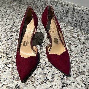 Jessica Simpson magenta heel, size 7.5